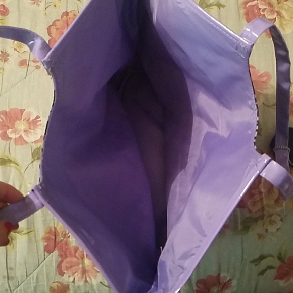 Handbag - Picture 2 of 2